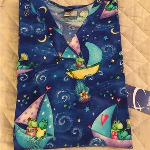 Scrub top size small barcodes